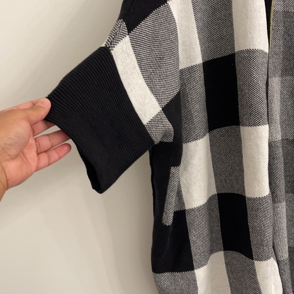 ANN KLIEN plaid sweater jacket - Picture 7 of 7